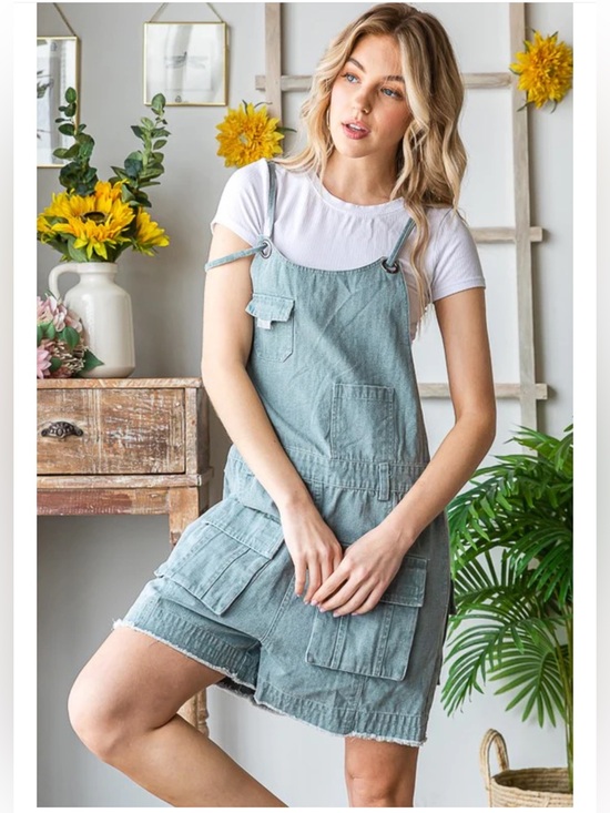 Oli & Hali Pants - New: Oli & Hali Boho Mineral Washed Cargo Pocket Shorts Romper• Large